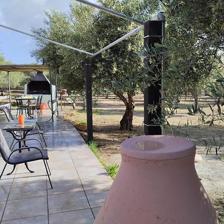 Olea Cottage Galatás Esterno foto