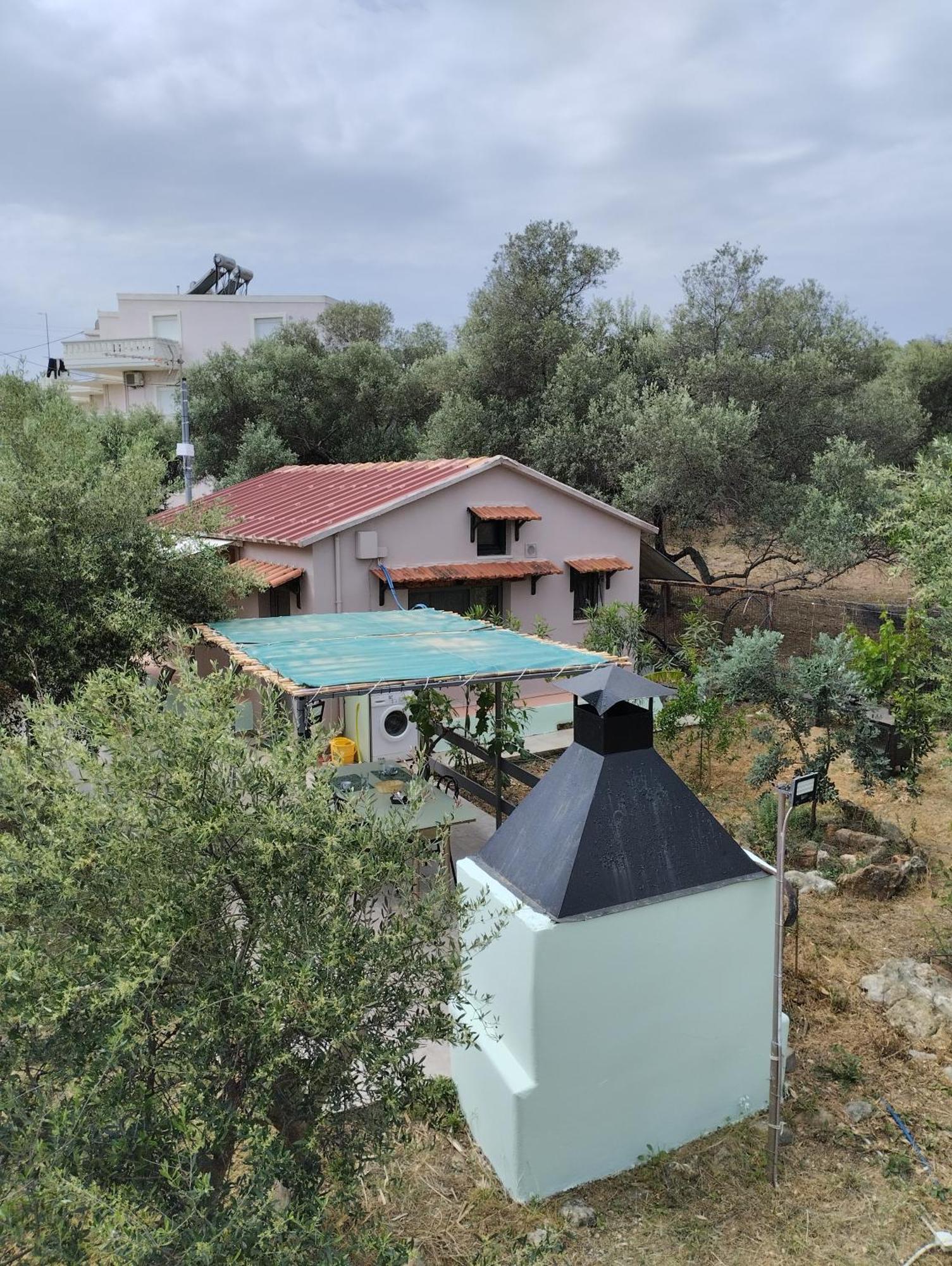 Olea Cottage Galatás Esterno foto